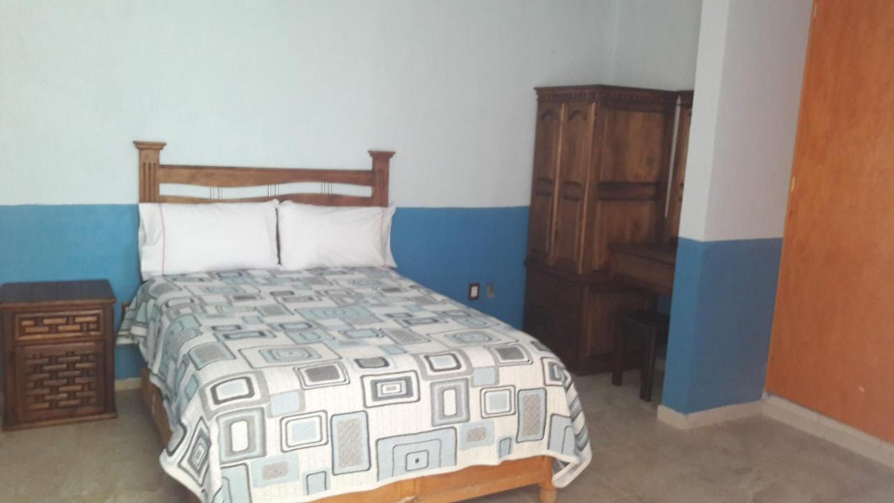 Hotel Posada Don Vasco イスミキルパン エクステリア 写真